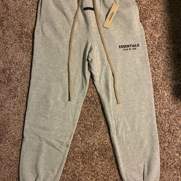 Essentials sweatpants - Picture 2 of 5